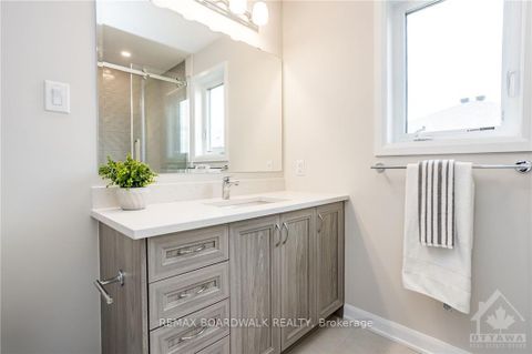 Photo 16 at 262 TULLAGHAN Heights, Nepean (Half Moon Bay), Ottawa