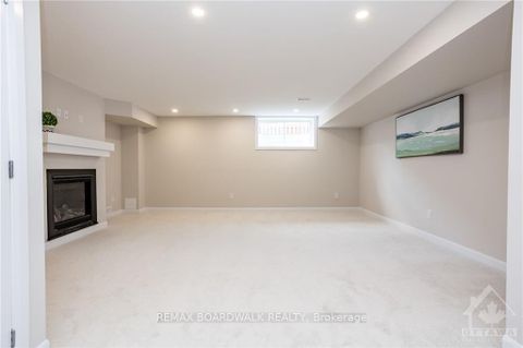 Photo 24 at 262 TULLAGHAN Heights, Nepean (Half Moon Bay), Ottawa