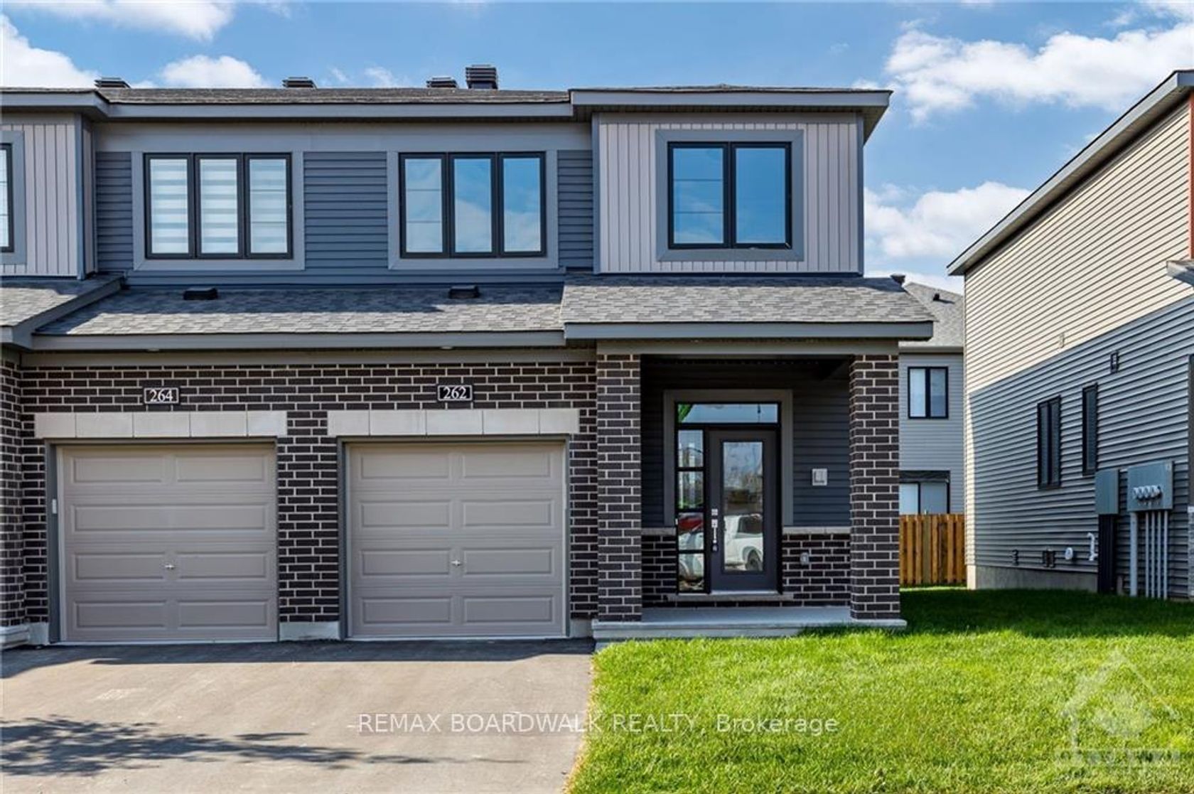 262 TULLAGHAN Heights, Nepean (Half Moon Bay), Ottawa 