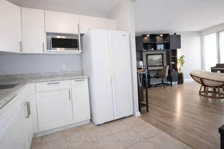 Photo 11 at 2505 - 900 Dynes Road N, Nepean (Carleton Square), Ottawa