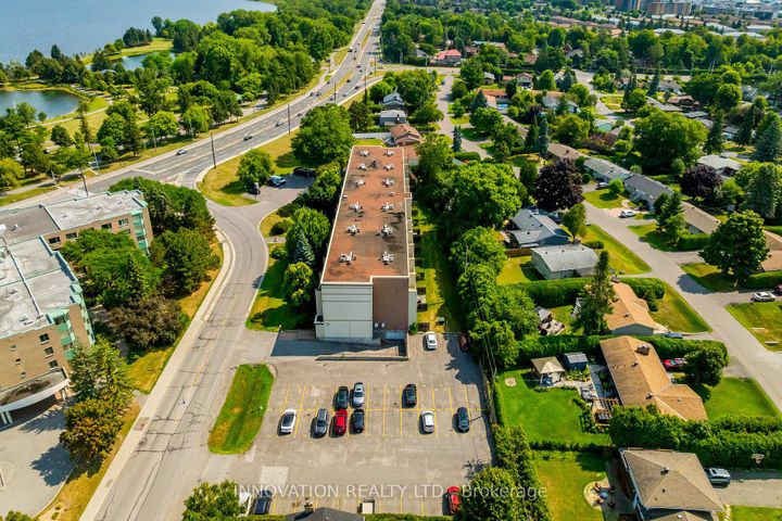 Photo 2 at 224 - 12 Corkstown Road, Nepean (Lakeview Park), Ottawa