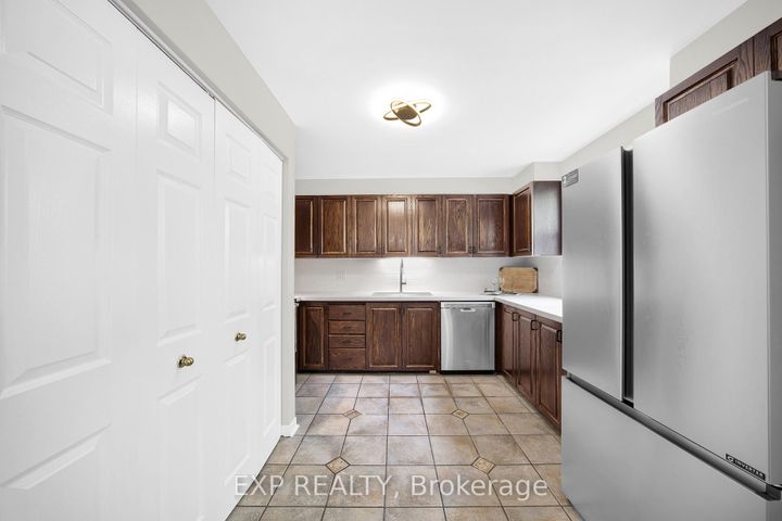 Photo 10 at 172 Centrepointe Drive, Nepean (Centrepointe), Ottawa