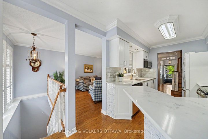 Photo 3 at 114 Rustwood Private, Nepean (Stonebridge), Ottawa