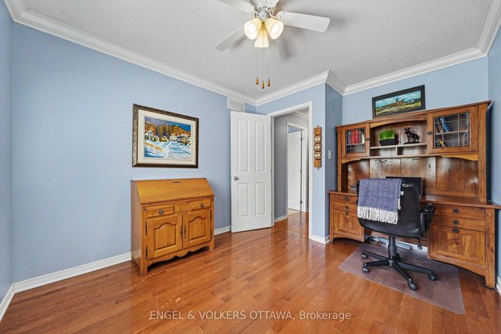 Photo 16 at 114 Rustwood Private, Nepean (Stonebridge), Ottawa