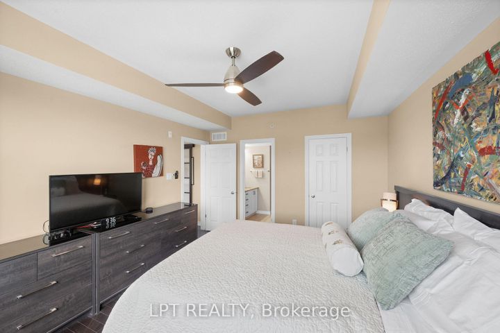 Photo 26 at 301 - 298 Glenroy Gilbert Drive, Nepean (Strandherd), Ottawa