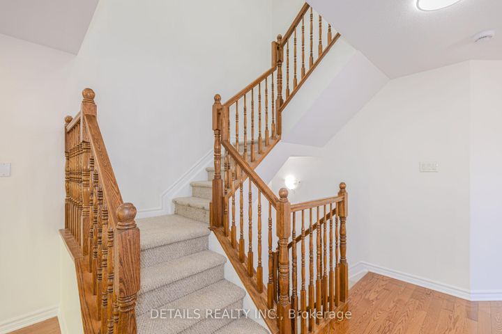 Photo 26 at 134 Tacom Circle, Nepean (Strandherd), Ottawa