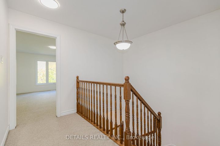 Photo 28 at 134 Tacom Circle, Nepean (Strandherd), Ottawa