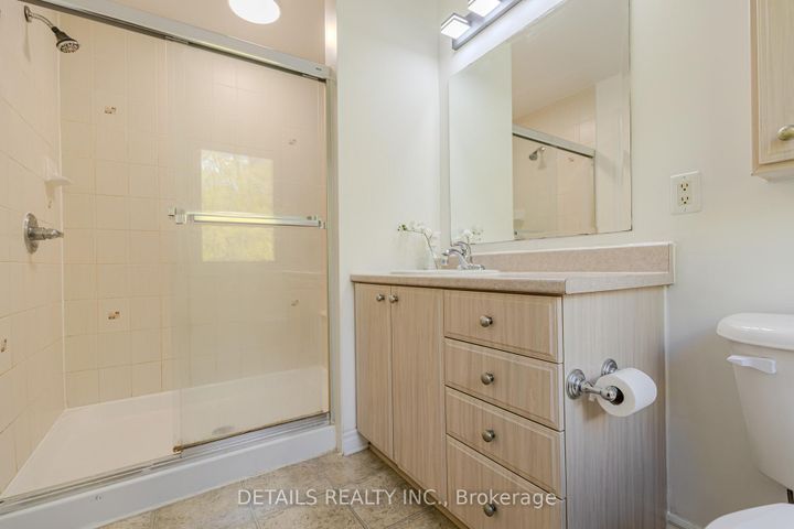 Photo 33 at 134 Tacom Circle, Nepean (Strandherd), Ottawa