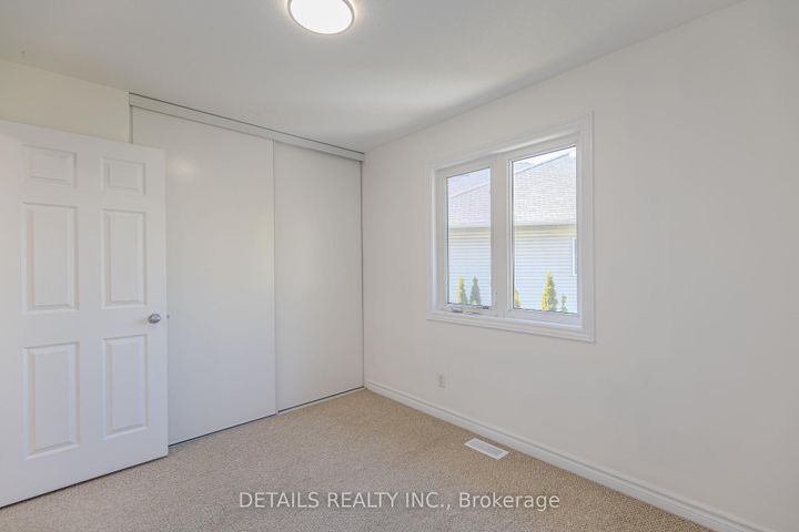 Photo 38 at 134 Tacom Circle, Nepean (Strandherd), Ottawa