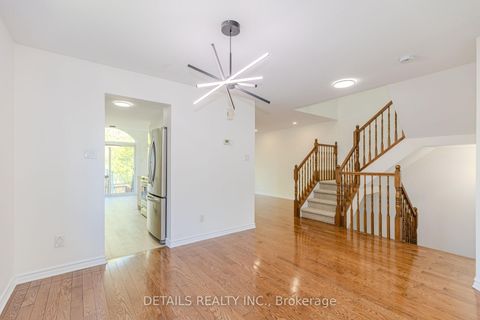 Photo 7 at 134 Tacom Circle, Nepean (Strandherd), Ottawa