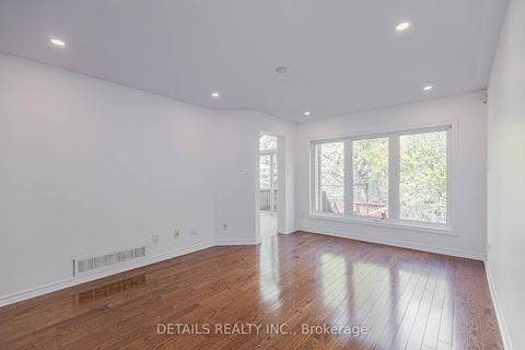 Photo 22 at 134 Tacom Circle, Nepean (Strandherd), Ottawa