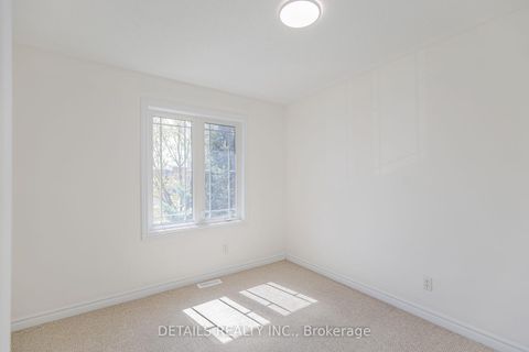 Photo 37 at 134 Tacom Circle, Nepean (Strandherd), Ottawa
