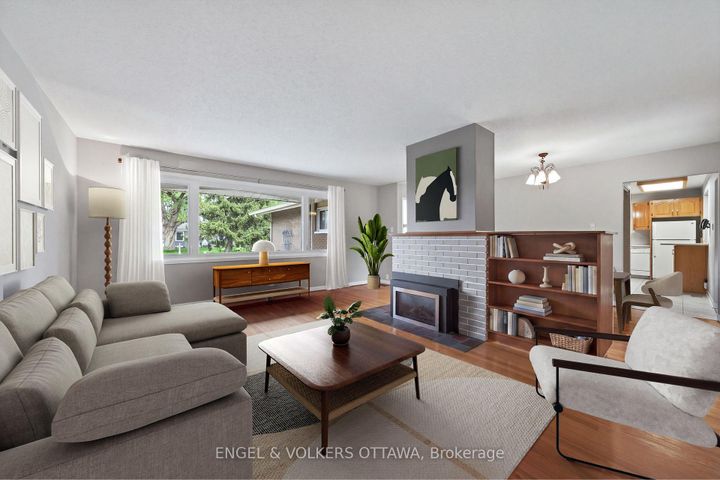 Photo 4 at 62 Wigan Drive, Nepean (Borden Farm/Stewart Farm/Carleton Heights/Parkwood Hills), Ottawa