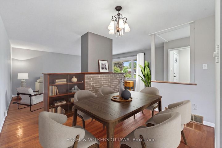 Photo 7 at 62 Wigan Drive, Nepean (Borden Farm/Stewart Farm/Carleton Heights/Parkwood Hills), Ottawa