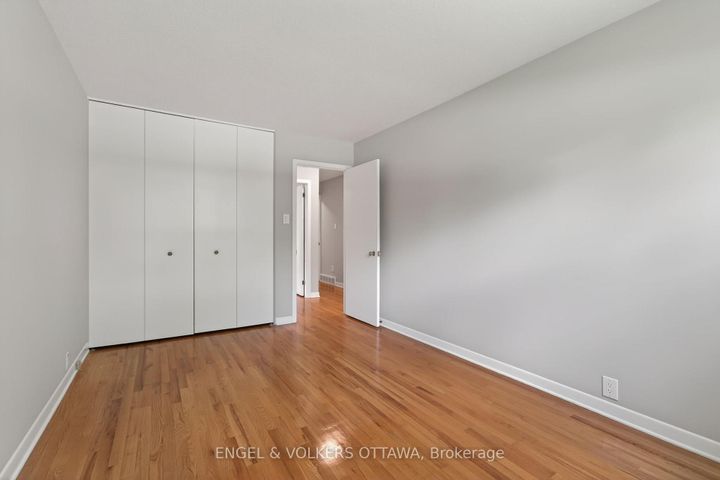 Photo 16 at 62 Wigan Drive, Nepean (Borden Farm/Stewart Farm/Carleton Heights/Parkwood Hills), Ottawa