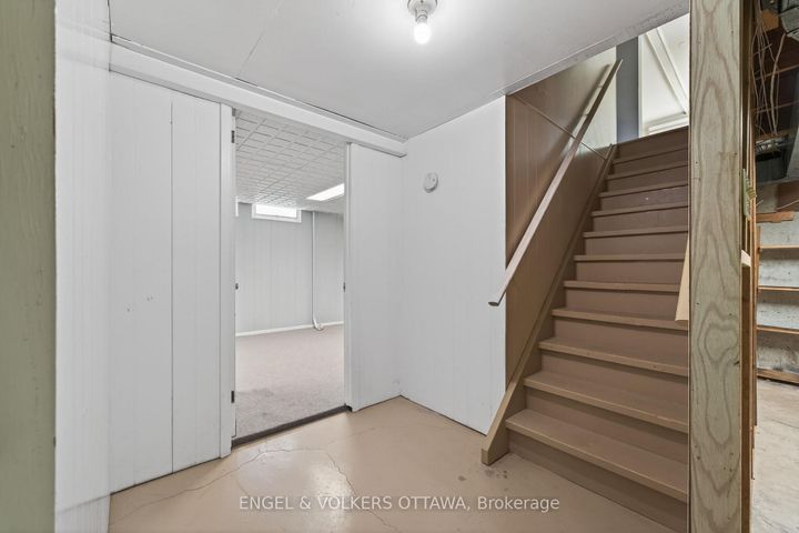 Photo 23 at 62 Wigan Drive, Nepean (Borden Farm/Stewart Farm/Carleton Heights/Parkwood Hills), Ottawa