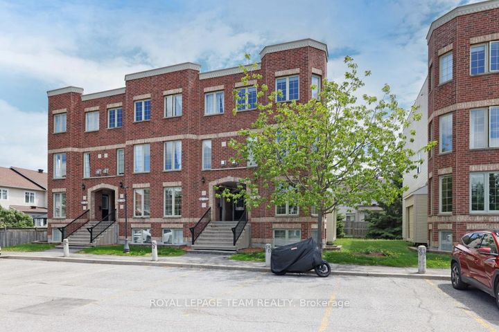 Photo 2 at 76 - 130 Berrigan Drive, Nepean (Longfields), Ottawa