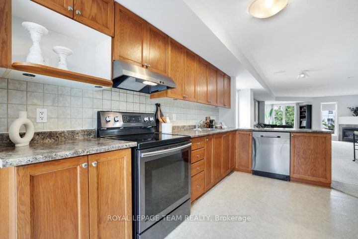 Photo 15 at 76 - 130 Berrigan Drive, Nepean (Longfields), Ottawa