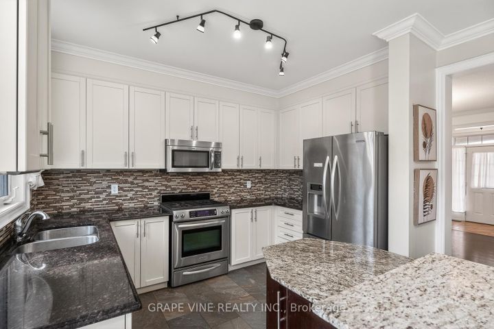 Photo 12 at 3009 FRESHWATER Way, Nepean (Half Moon Bay), Ottawa
