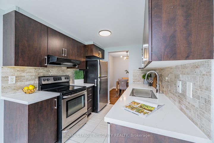 Photo 10 at 132 Mancini Way E, Nepean (Strandherd), Ottawa