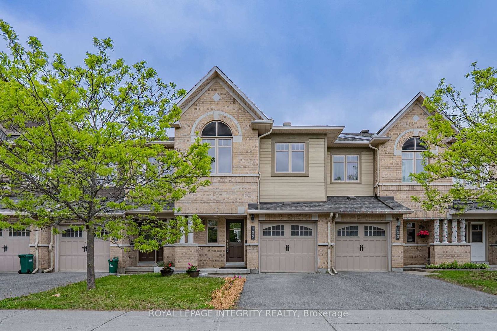 132 Mancini Way E, Nepean (Strandherd), Ottawa 