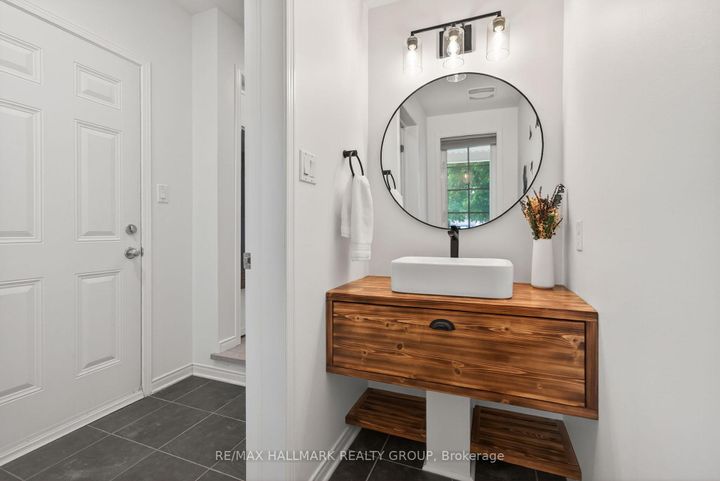 Photo 4 at 115 Cedardown Private, Nepean (Stonebridge), Ottawa