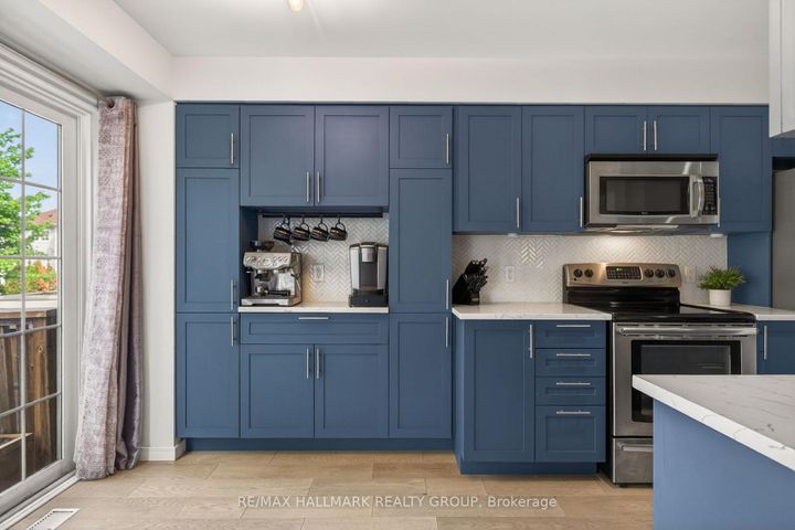 Photo 17 at 115 Cedardown Private, Nepean (Stonebridge), Ottawa