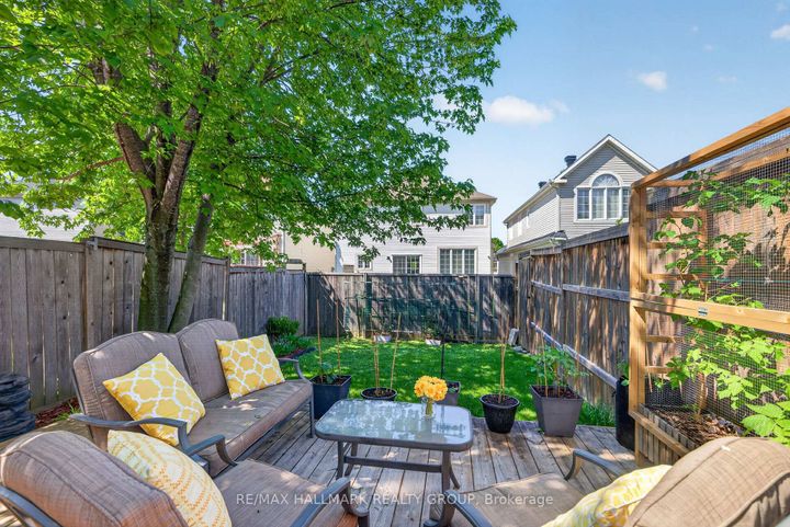 Photo 41 at 115 Cedardown Private, Nepean (Stonebridge), Ottawa