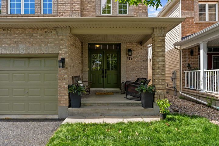Photo 2 at 517 STONECHURCH Way, Nepean (Cedargrove/Fraserdale), Ottawa