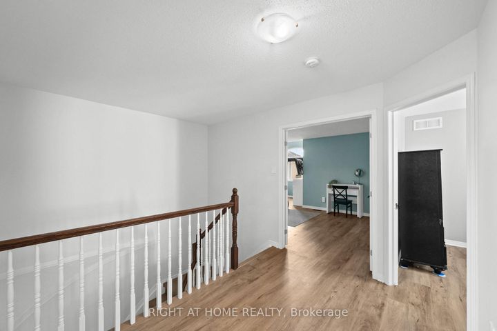 Photo 22 at 517 STONECHURCH Way, Nepean (Cedargrove/Fraserdale), Ottawa
