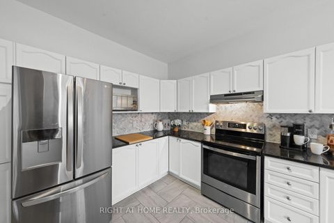 Photo 14 at 517 STONECHURCH Way, Nepean (Cedargrove/Fraserdale), Ottawa