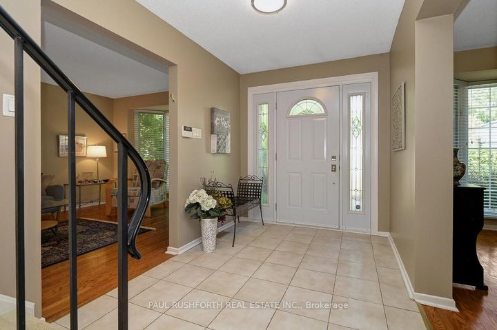 Photo 1 at 10 Cosburn Avenue, Nepean (Arlington Woods), Ottawa