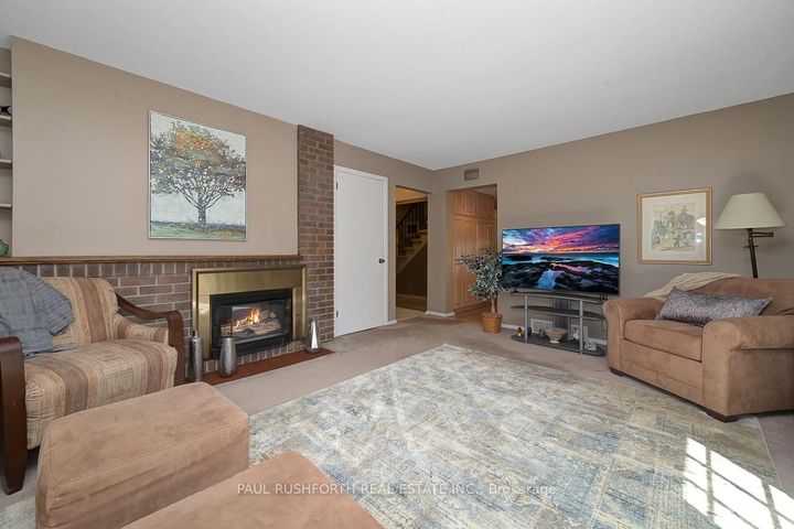 Photo 15 at 10 Cosburn Avenue, Nepean (Arlington Woods), Ottawa