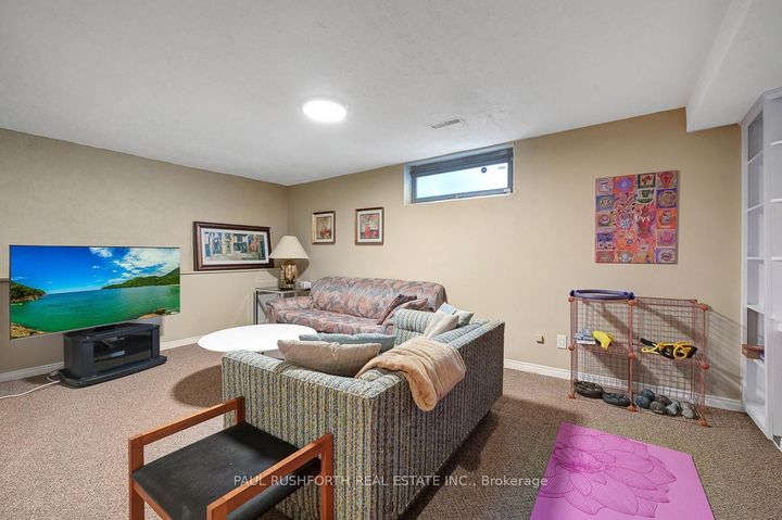 Photo 25 at 10 Cosburn Avenue, Nepean (Arlington Woods), Ottawa