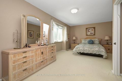 Photo 17 at 10 Cosburn Avenue, Nepean (Arlington Woods), Ottawa