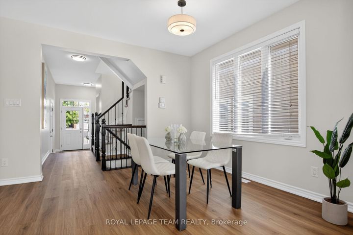 Photo 5 at 925 Whimbrel Way, Nepean (Half Moon Bay), Ottawa