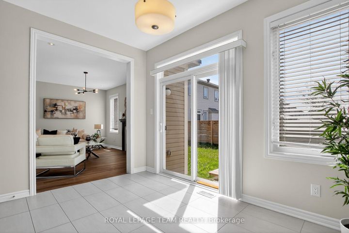 Photo 13 at 925 Whimbrel Way, Nepean (Half Moon Bay), Ottawa