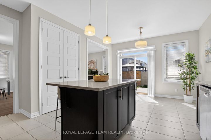 Photo 17 at 925 Whimbrel Way, Nepean (Half Moon Bay), Ottawa