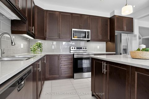 Photo 16 at 925 Whimbrel Way, Nepean (Half Moon Bay), Ottawa