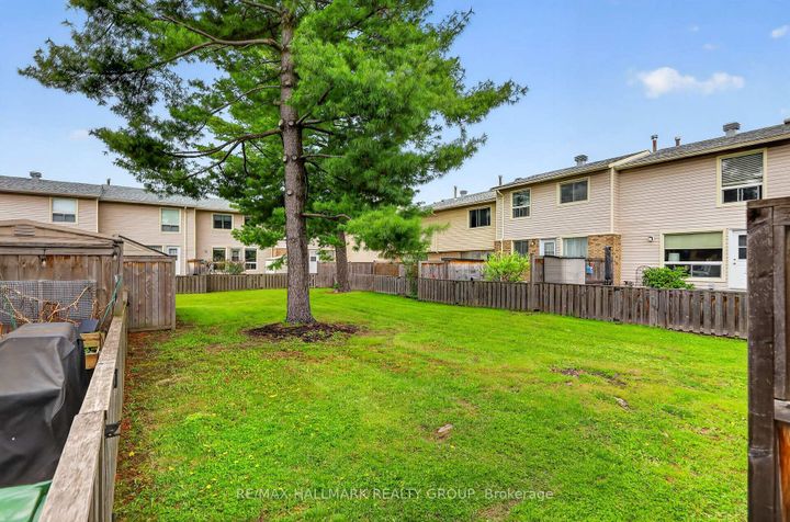 Photo 37 at 52 Thistledown Court, Nepean (Pheasant Run), Ottawa