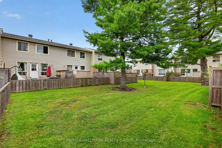 Photo 38 at 52 Thistledown Court, Nepean (Pheasant Run), Ottawa