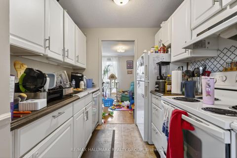 Photo 7 at 52 Thistledown Court, Nepean (Pheasant Run), Ottawa