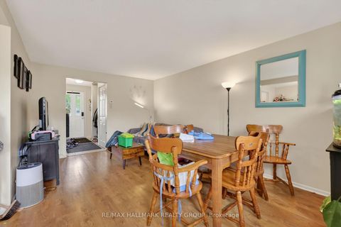 Photo 11 at 52 Thistledown Court, Nepean (Pheasant Run), Ottawa