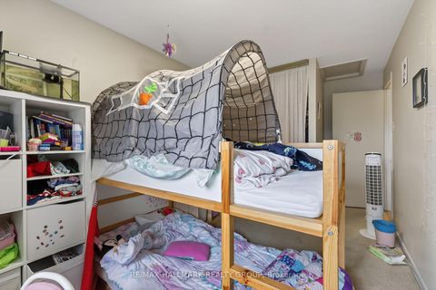 Photo 21 at 52 Thistledown Court, Nepean (Pheasant Run), Ottawa