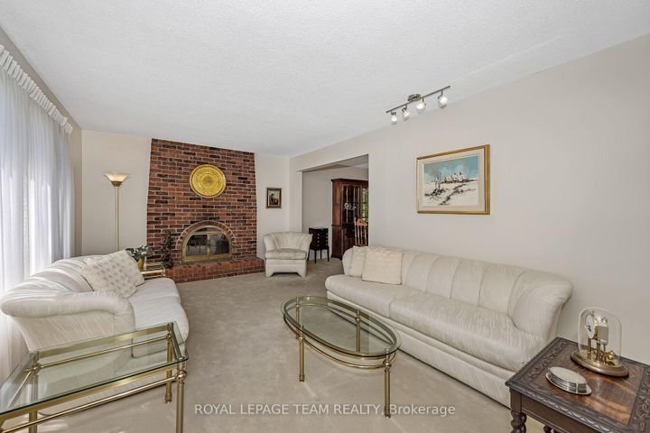 Photo 6 at 60 Horner Drive, Nepean (Lakeview Park), Ottawa
