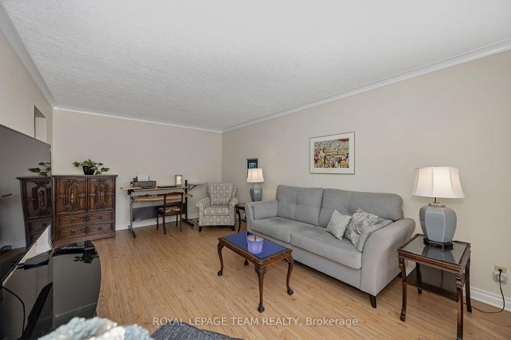 Photo 18 at 60 Horner Drive, Nepean (Lakeview Park), Ottawa