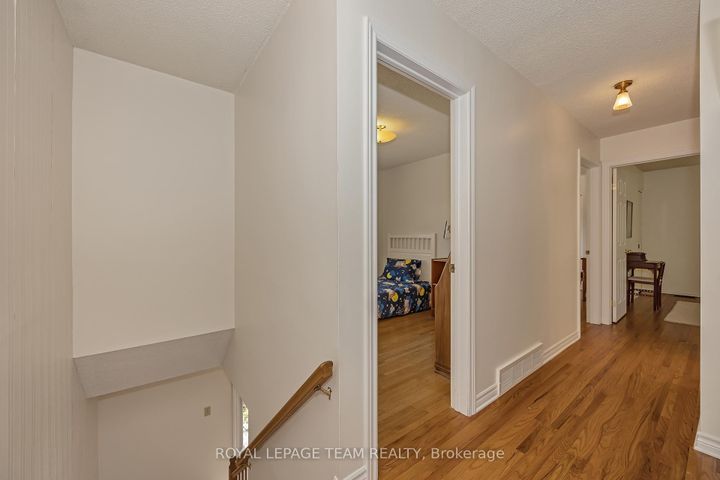 Photo 21 at 60 Horner Drive, Nepean (Lakeview Park), Ottawa