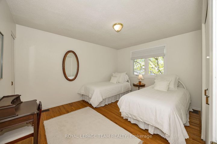 Photo 28 at 60 Horner Drive, Nepean (Lakeview Park), Ottawa