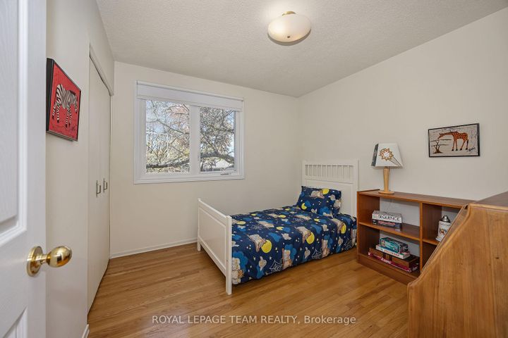 Photo 32 at 60 Horner Drive, Nepean (Lakeview Park), Ottawa