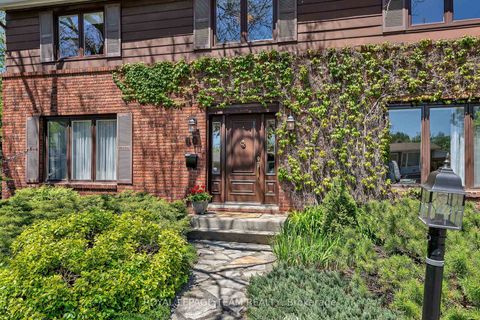 Photo 2 at 60 Horner Drive, Nepean (Lakeview Park), Ottawa